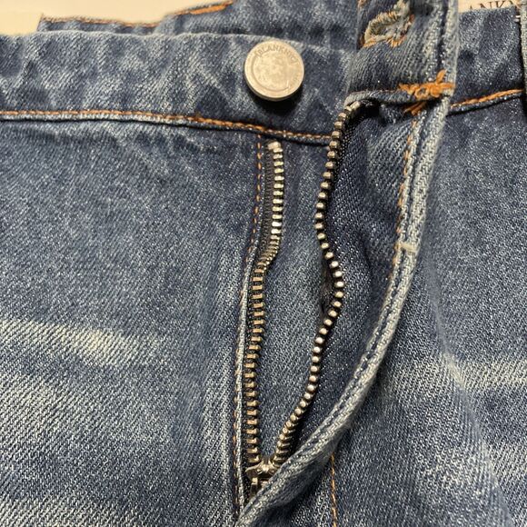 Blank NYC 18W Shorts Denim High Rise Womens Cutoffs Distressed Sustainable NWT - Picture 11 of 11